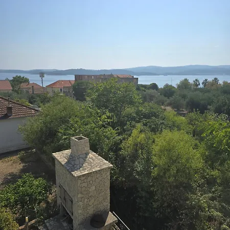 Olive Luxury Orebić