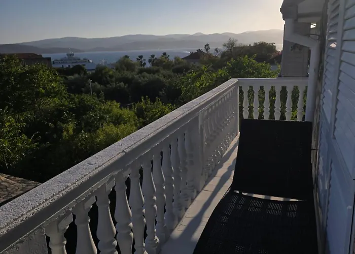 Olive Luxury דירה