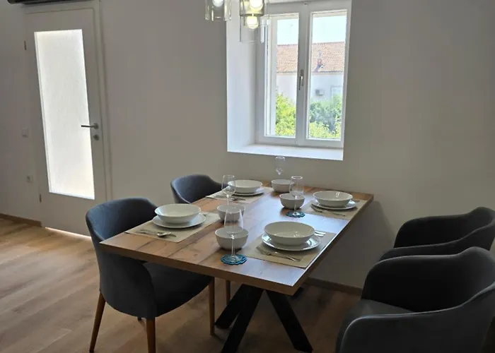 Olive Luxury דירה אורביץ