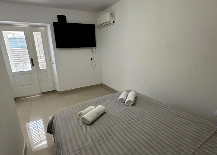 Olive Luxury דירה *